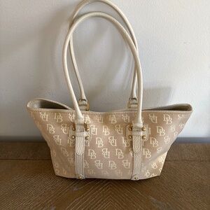 Dooney & Bourke Satchel Canvas Tan / Cream Signature Handbag